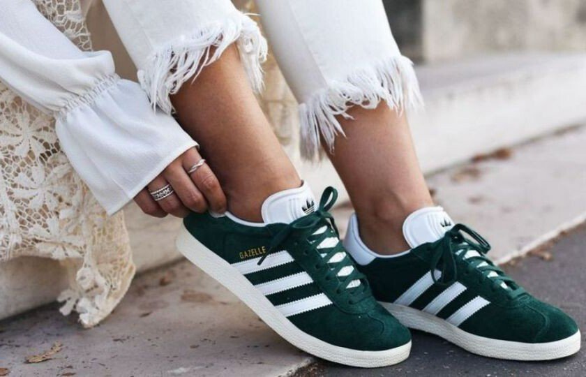 Cómo combinar las zapatillas Adidas Gazelle, el modelo que queda...