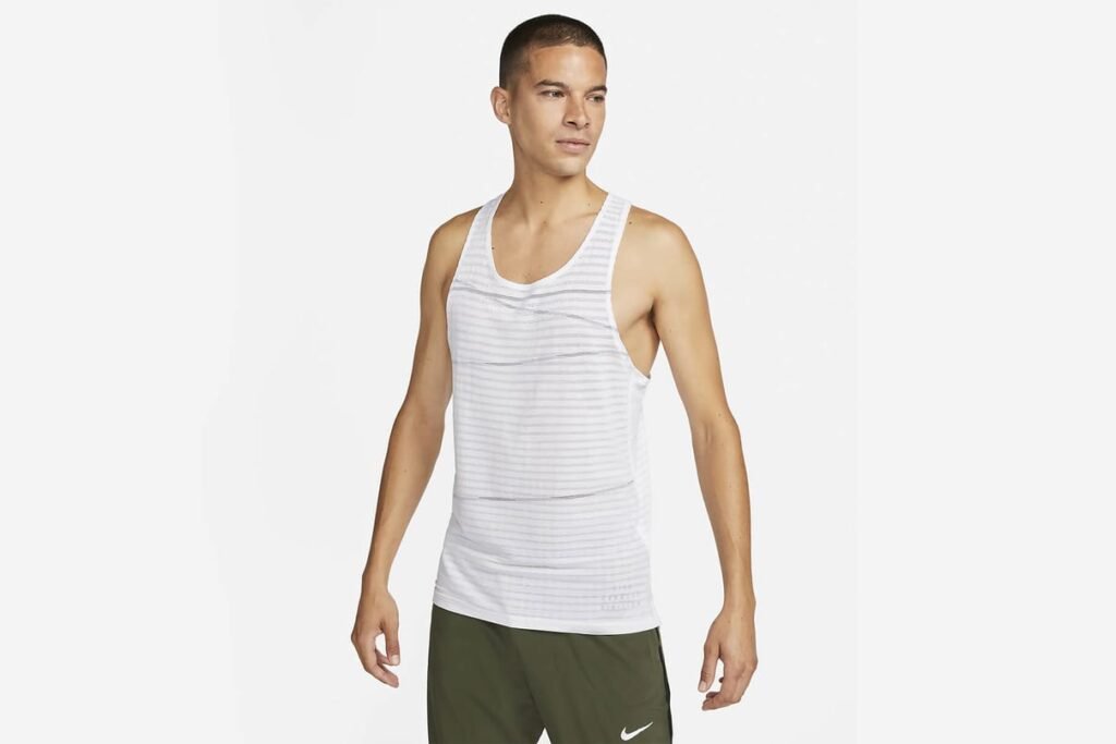 Las 10 mejores camisetas Nike para hacer running.