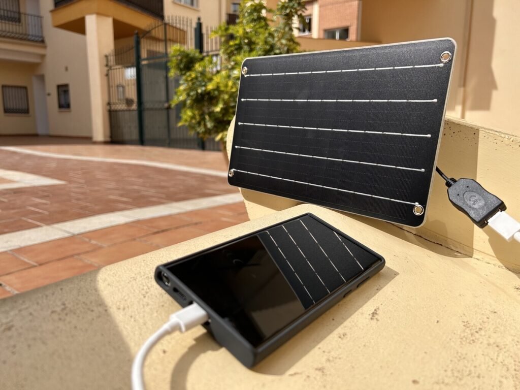 Yo compré un cargador solar por menos de 20 euros.