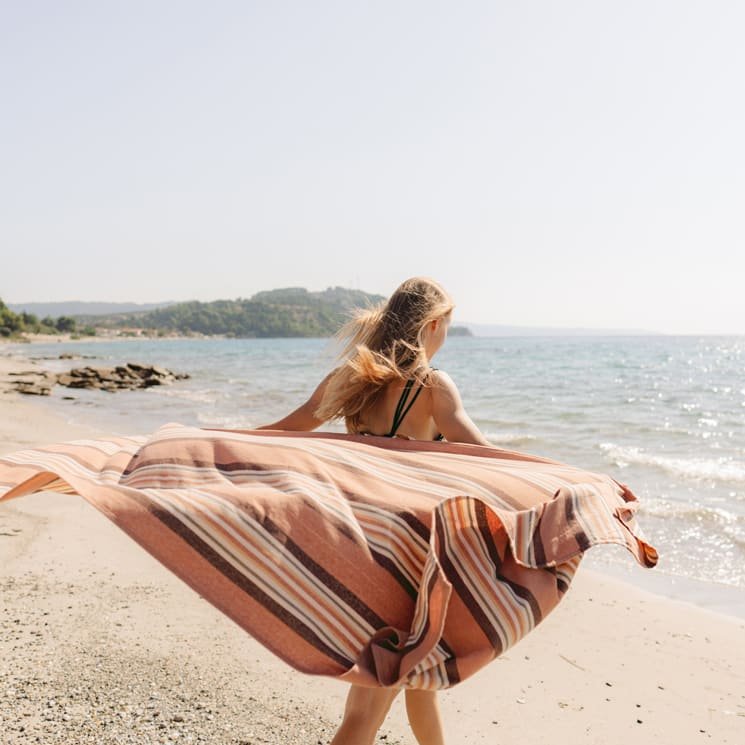 Las toallas de playa más bonitas por menos de 25 euros.