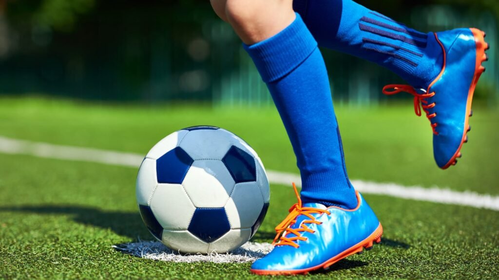 Botas de fútbol para niños y niñas: cómo elegirlas y otros ...